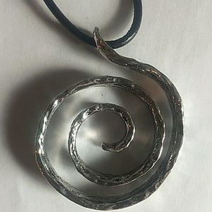 Swirl necklace